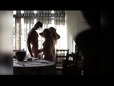 ❤️ Seksfreonen noegje in gigantyske man en in trijetal mei him út Fucking video  by ús fy.pornoreino-com.ru ❌️