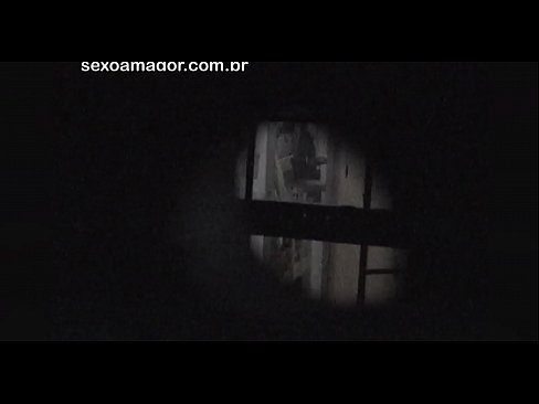 ❤️ Blondie wurdt yn it geheim op fideo opnommen troch in buertvoyeur ferburgen efter holle bakstiennen Fucking video by ús fy.pornoreino-com.ru ❌️