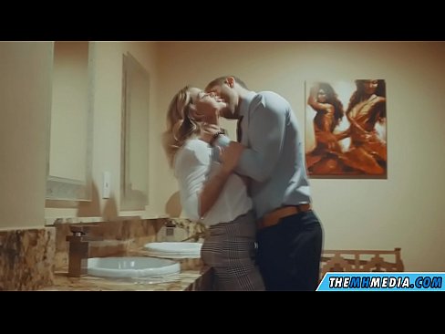 ❤️ As in busty blonde jo ferliedt yn in iepenbier toilet Fucking video by ús fy.pornoreino-com.ru ❌️